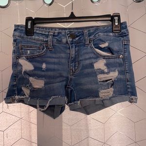 Soft American Eagle jean shorts, size 6